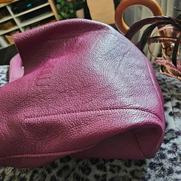 M0851 | HB30 Classic Saddle Slouchy Raspberry Hobo  Bag - Picture 14 of 16